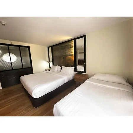 Miapera & - Special Class Istanbul