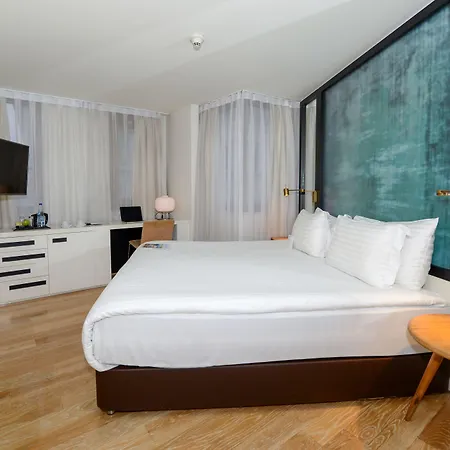 Miapera & - Special Class Hotel 4*