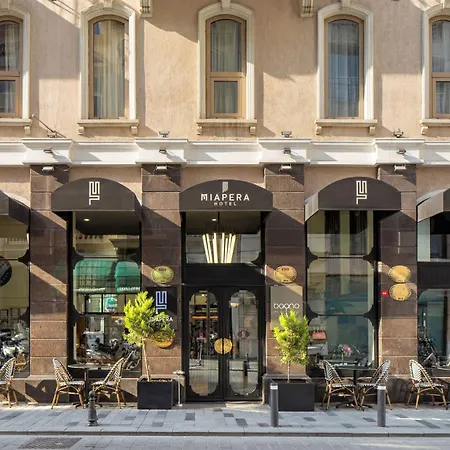 Miapera & - Special Class Hotel